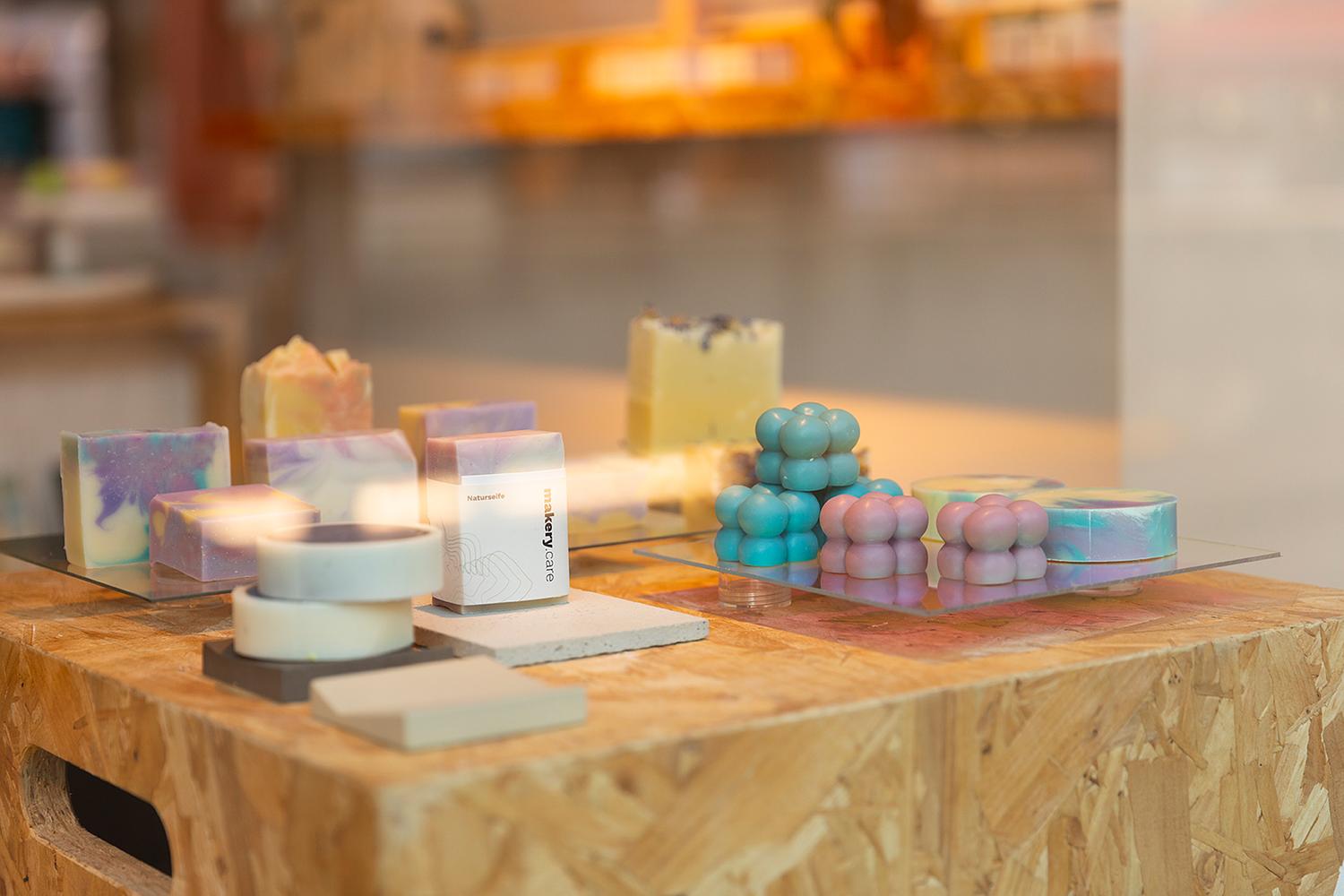 PRINZTRAEGER_9Elements_Showroom_05_BFG.jpg