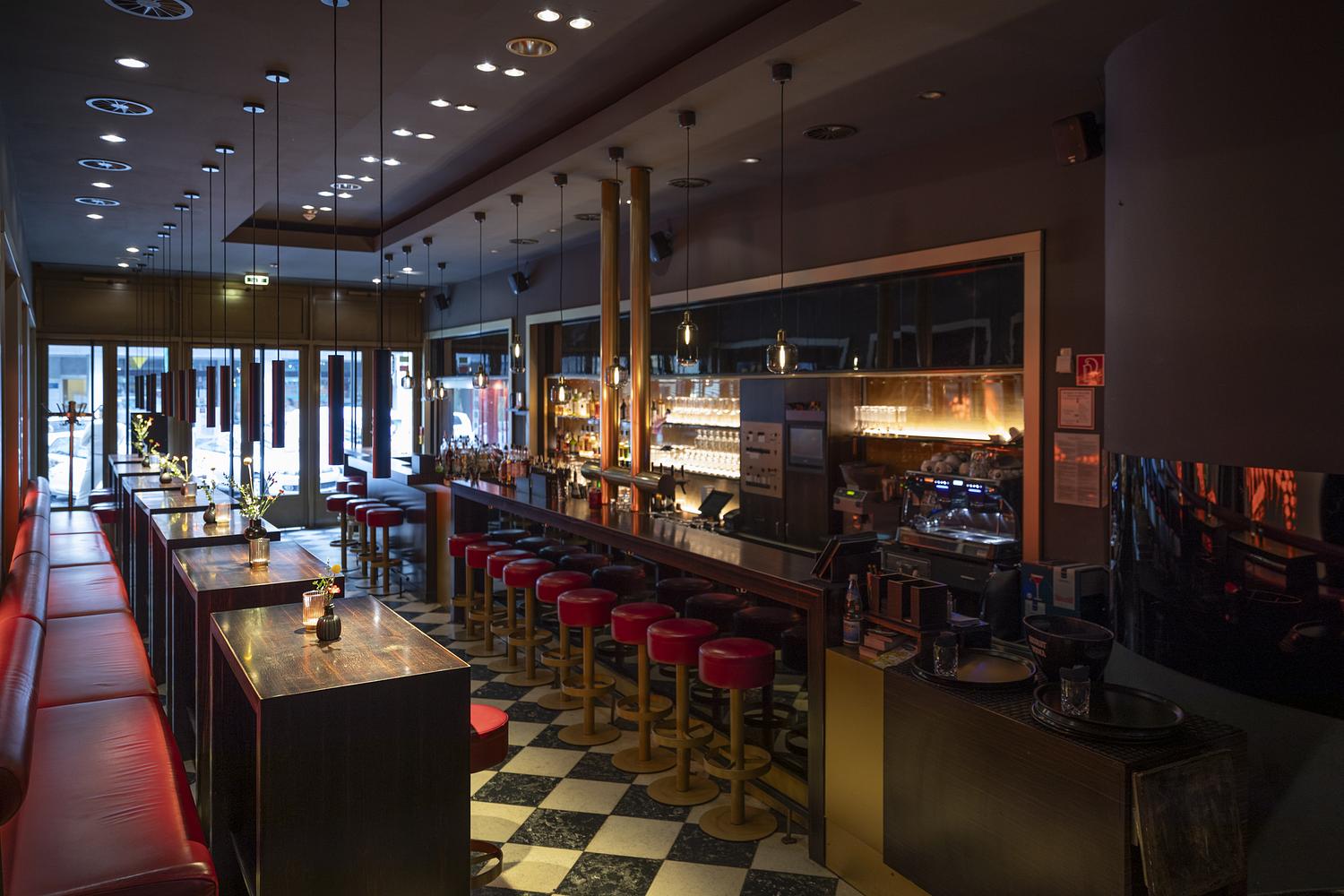 PRINZTRAEGER_Domicil_Loungebar_BFG_04.jpg